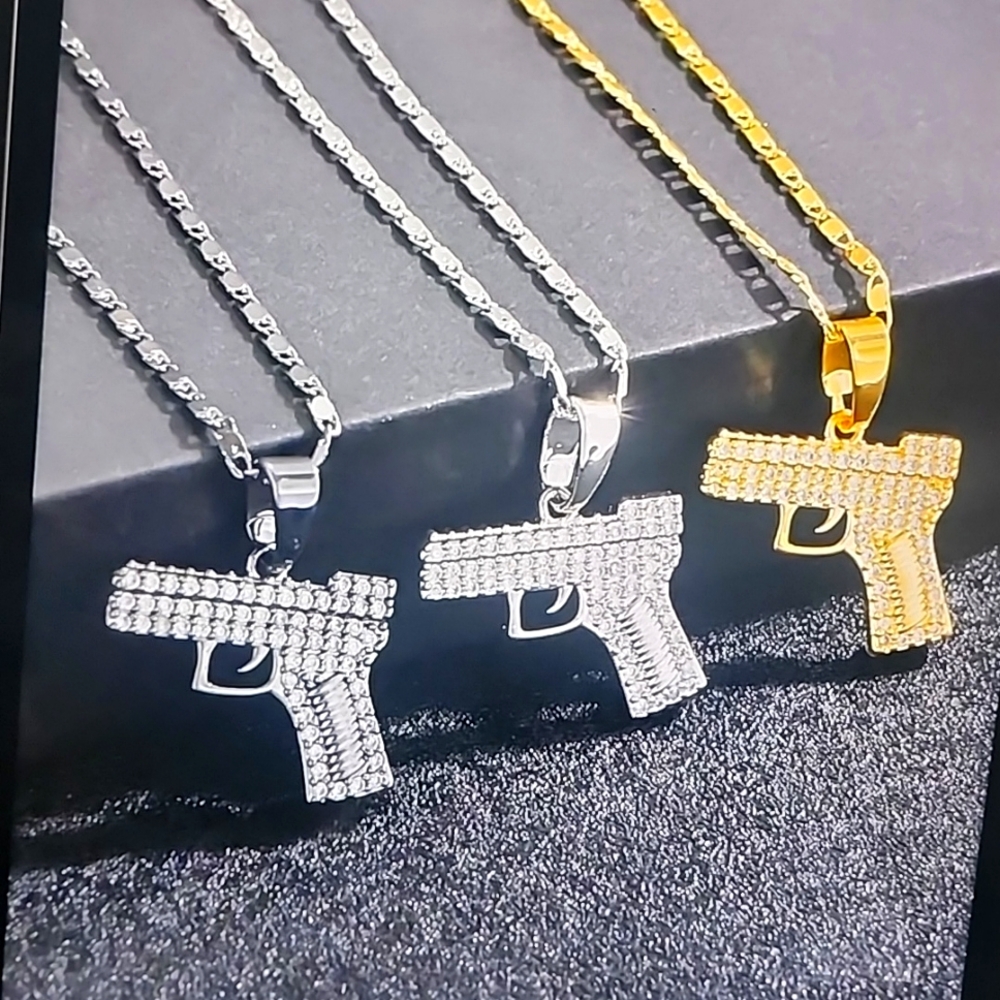 Gun shaped necklace NWT!!